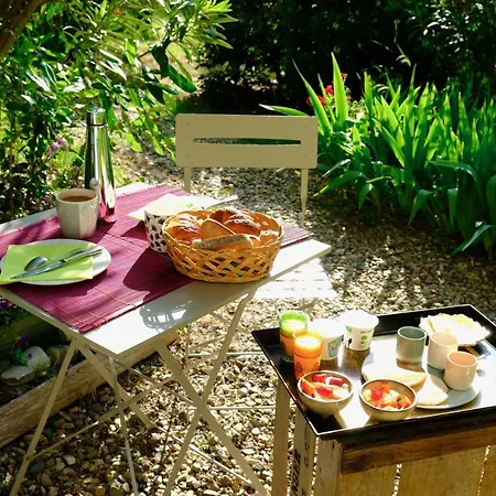 Bed & Breakfast Au Bord De Thau